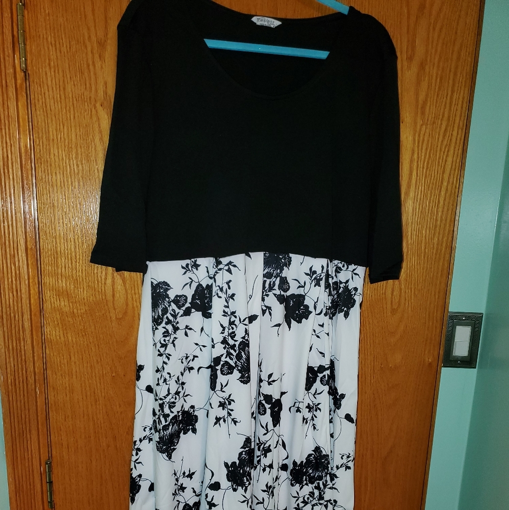 Black and white dress